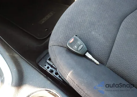 2012 Chrysler 200 Lx из США, поврежденный, VIN 1C3CCBAB6CN320290